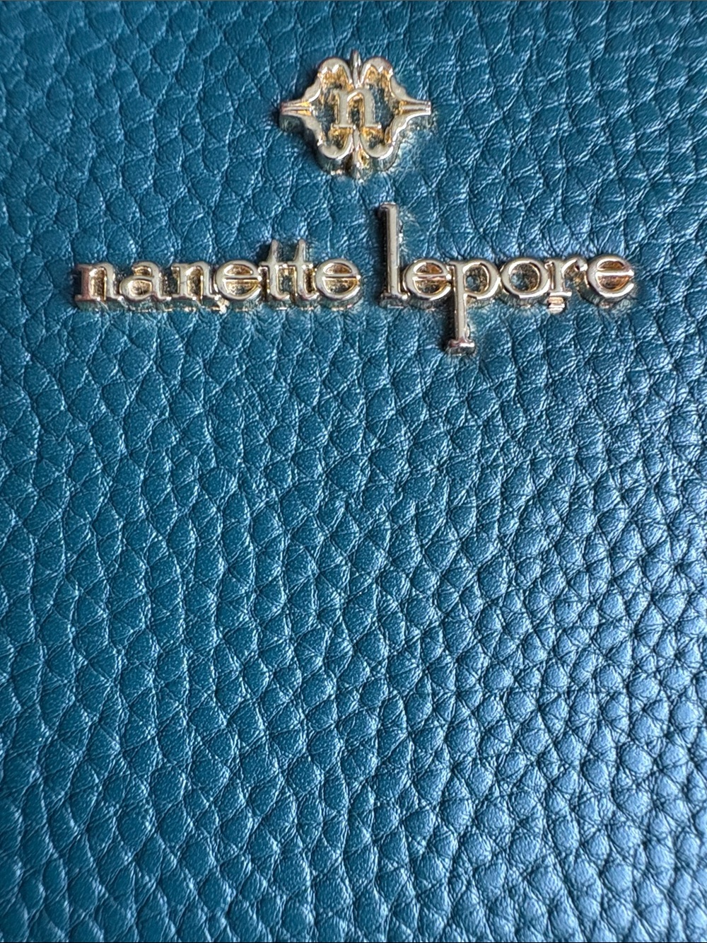 Nanette Lepore Green Wallet - Picture 2 of 9